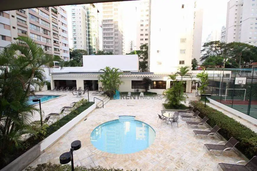 Foto 5 de Apartamento com 3 Quartos para alugar, 120m² em Campo Belo, São Paulo