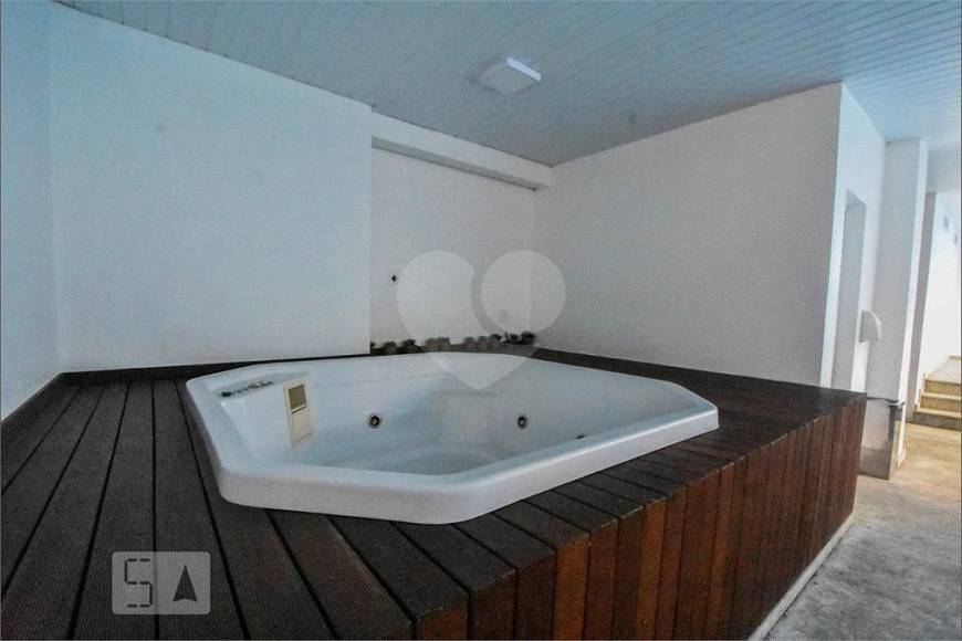 Foto 3 de Apartamento com 4 Quartos para venda ou aluguel, 240m² em Brooklin, São Paulo