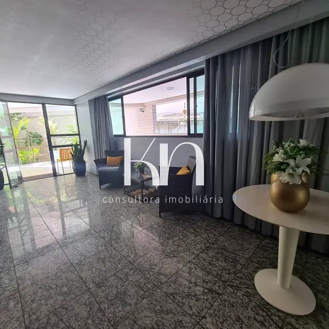 Foto 2 de Apartamento com 4 Quartos à venda, 98m² em Madalena, Recife