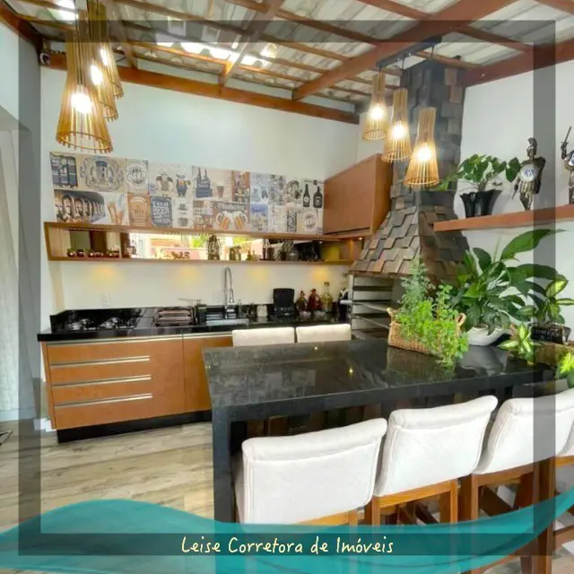 Foto 2 de Casa com 2 Quartos à venda, 262m² em Barra, Balneário Camboriú