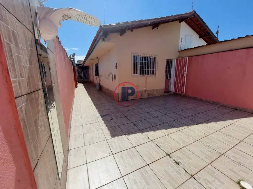 Foto 1 de Casa com 2 Quartos à venda, 50m² em Centro, Mongaguá