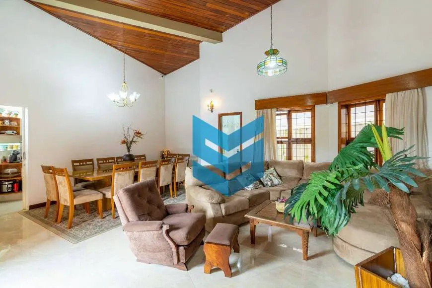 Foto 3 de Casa com 3 Quartos à venda, 350m² em Guatambu, Piedade
