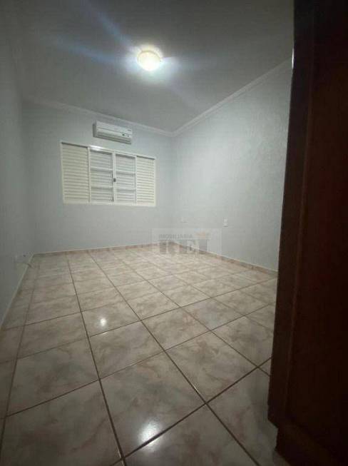 Foto 5 de Casa com 3 Quartos à venda, 260m² em Vila Baylão, Rio Verde