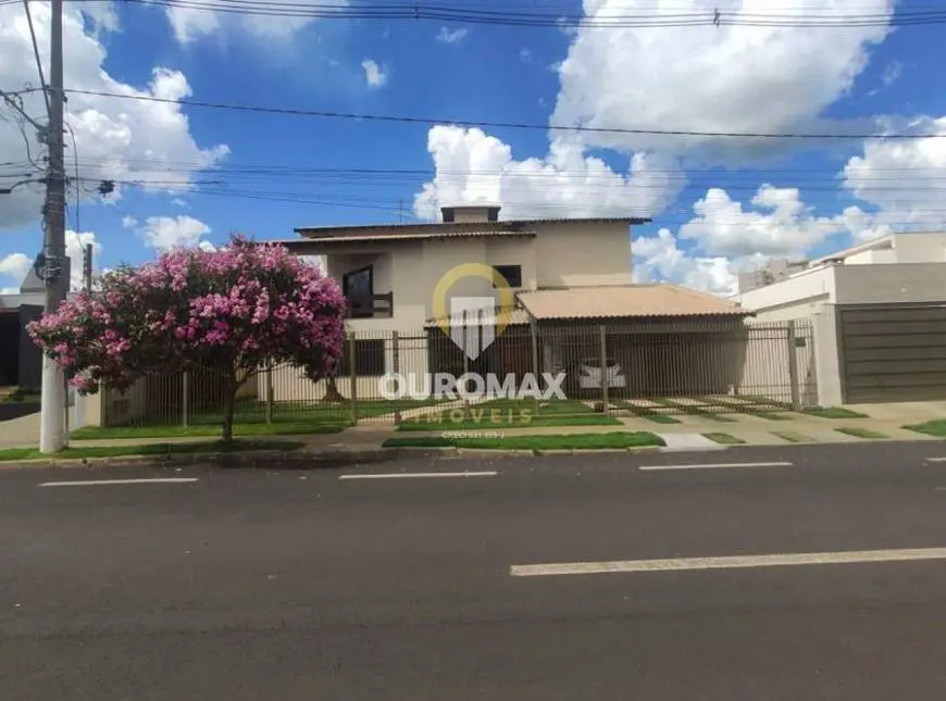 Foto 1 de Casa com 4 Quartos à venda, 402m² em Jardim Paulista, Ourinhos