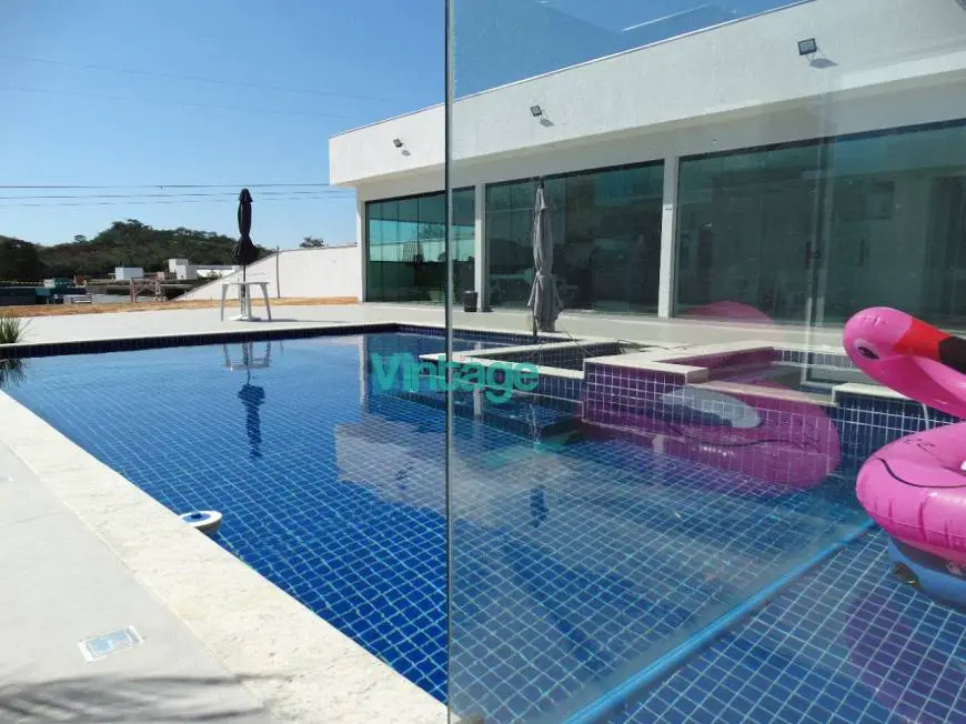Foto 3 de Casa de Condomínio com 3 Quartos à venda, 500m² em Condomínios Aldeias do Lago, Esmeraldas