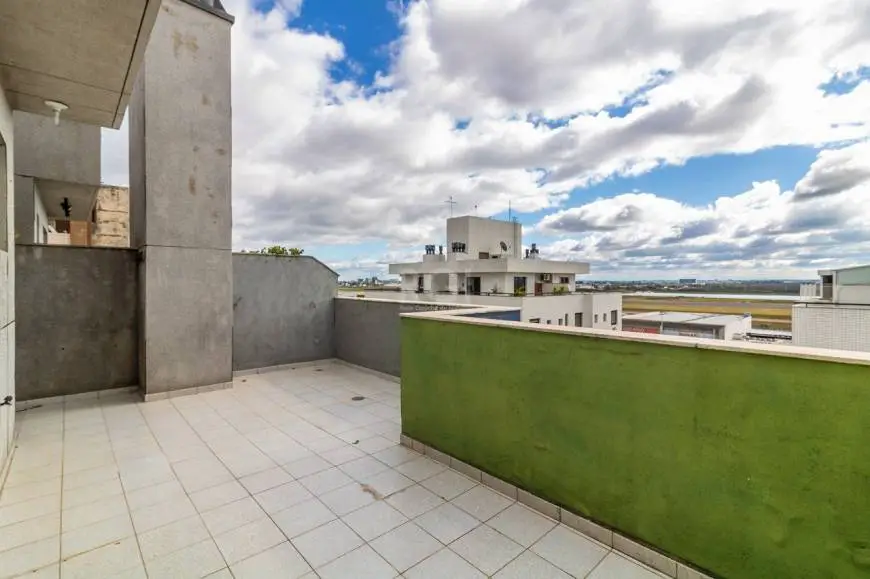 Foto 1 de Cobertura com 2 Quartos à venda, 140m² em Jardim Lindóia, Porto Alegre