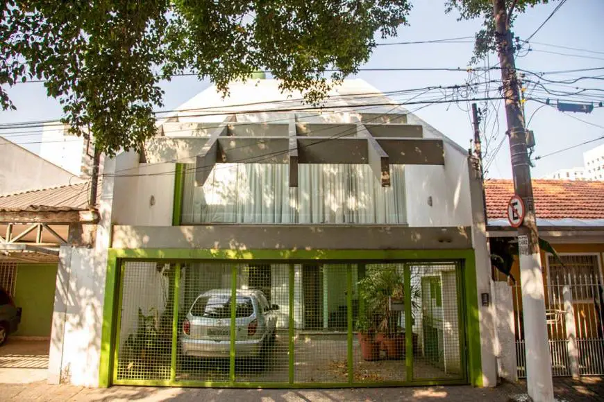 Foto 1 de Sobrado com 4 Quartos à venda, 200m² em Moema, São Paulo