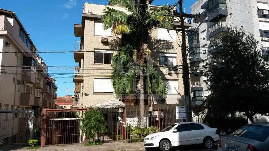 Foto 1 de Apartamento com 1 Quarto à venda, 32m² em Passo da Areia, Porto Alegre