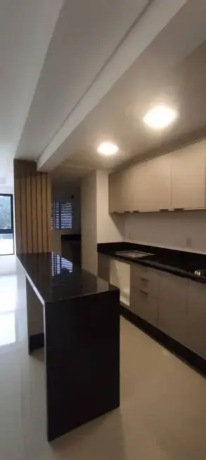 Foto 5 de Apartamento com 2 Quartos para alugar, 59m² em Centro, Balneário Camboriú
