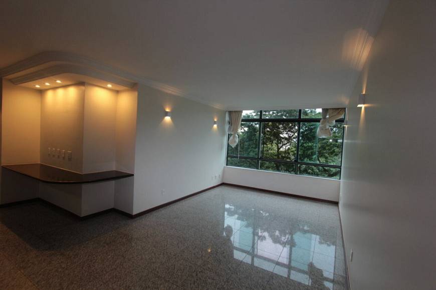Foto 2 de Apartamento com 3 Quartos para alugar, 160m² em Asa Sul, Brasília