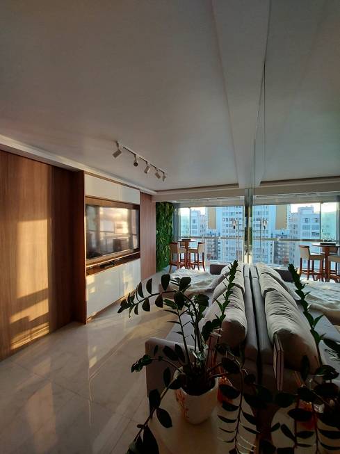 Foto 5 de Apartamento com 3 Quartos à venda, 180m² em Centro, Balneário Camboriú