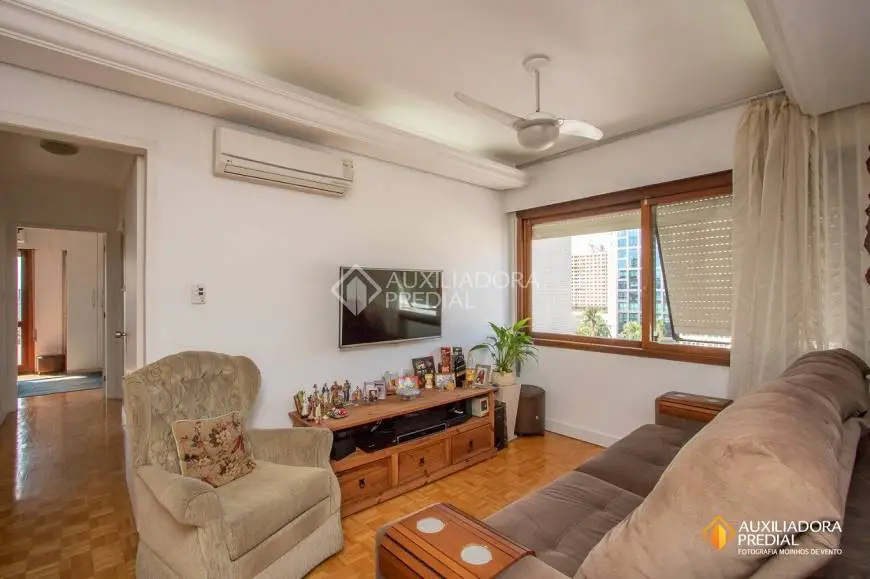 Foto 5 de Apartamento com 3 Quartos à venda, 93m² em Jardim Lindóia, Porto Alegre