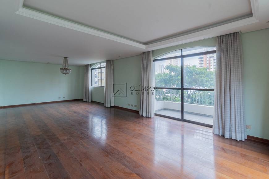 Foto 4 de Apartamento com 3 Quartos para alugar, 180m² em Moema, São Paulo