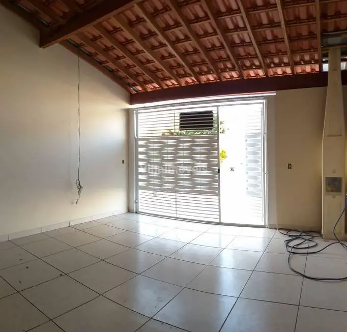 Foto 2 de Casa com 2 Quartos à venda, 70m² em Parque Residencial Salerno, Sumare