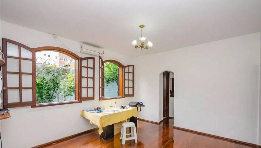 Foto 5 de Casa com 3 Quartos para alugar, 330m² em Nova Suíssa, Belo Horizonte