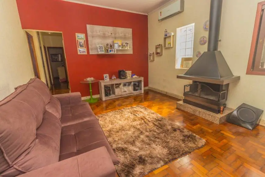 Foto 2 de Casa com 3 Quartos à venda, 135m² em Santa Tereza, Porto Alegre