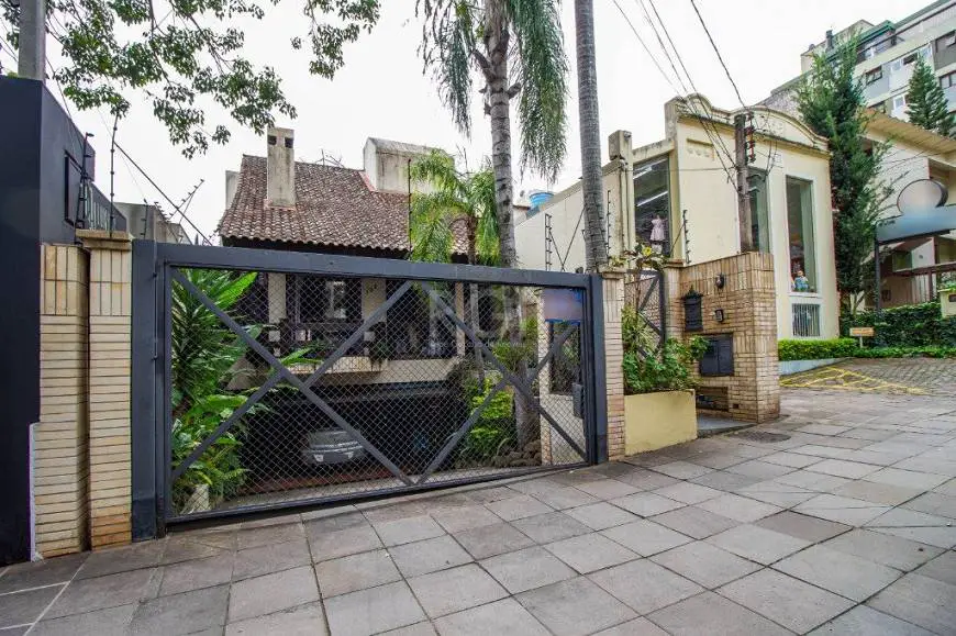 Foto 1 de Casa com 4 Quartos à venda, 285m² em Mont' Serrat, Porto Alegre