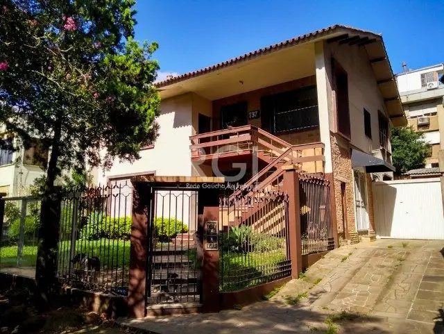 Foto 1 de Casa com 6 Quartos à venda, 250m² em Mont' Serrat, Porto Alegre