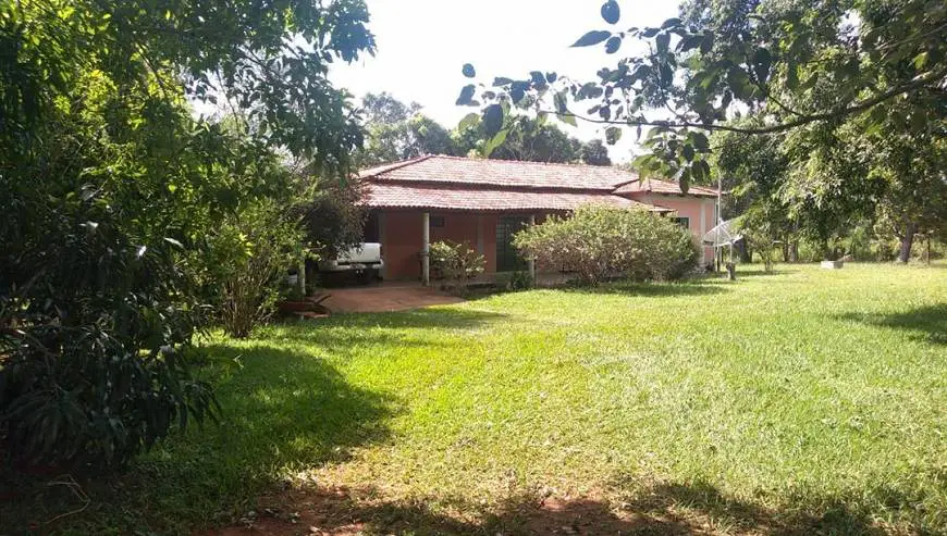Foto 1 de Chácara com 3 Quartos à venda, 225m² em Setor Central , Bela Vista de Goiás