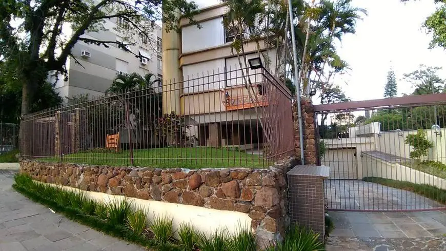 Foto 1 de Cobertura com 3 Quartos à venda, 380m² em Floresta, Porto Alegre