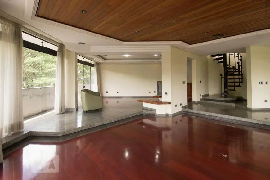 Foto 1 de Cobertura com 4 Quartos para alugar, 803m² em Juvevê, Curitiba