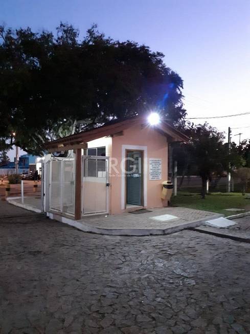 Foto 1 de Sobrado com 2 Quartos à venda, 79m² em Hípica, Porto Alegre
