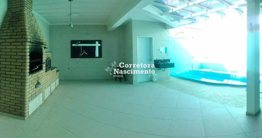 Foto 1 de Sobrado com 4 Quartos para alugar, 266m² em Centro, Jacareí