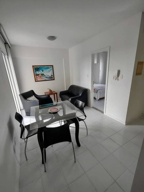 Foto 3 de Apartamento com 1 Quarto para alugar, 50m² em Caminho Das Árvores, Salvador