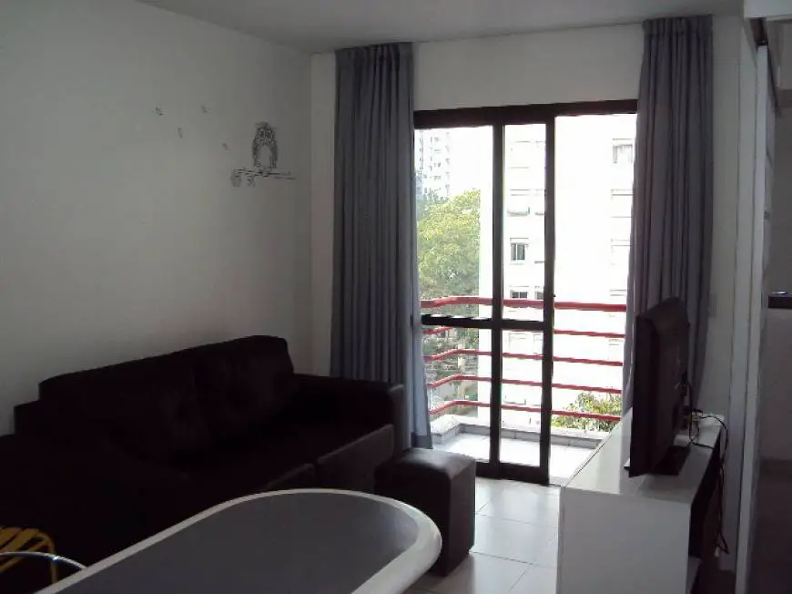 Foto 3 de Apartamento com 1 Quarto à venda, 35m² em Moema, São Paulo