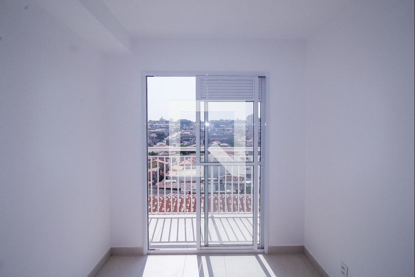 Foto 1 de Apartamento com 1 Quarto para alugar, 28m² em Vila Ema, São Paulo