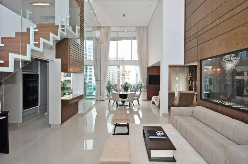 Foto 1 de Apartamento com 2 Quartos à venda, 170m² em Brooklin, São Paulo