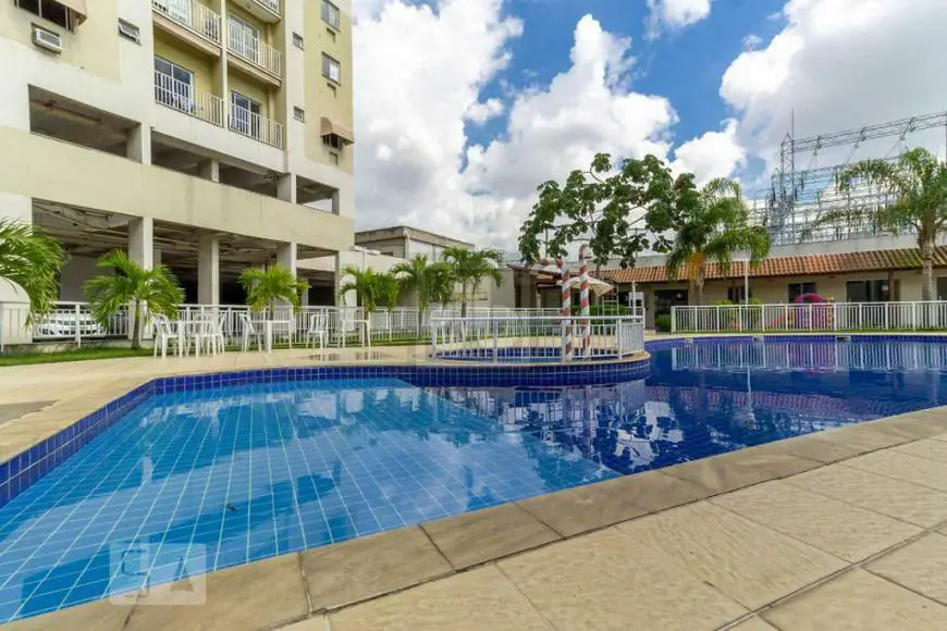 Foto 2 de Apartamento com 2 Quartos à venda, 49m² em Cascadura, Rio de Janeiro