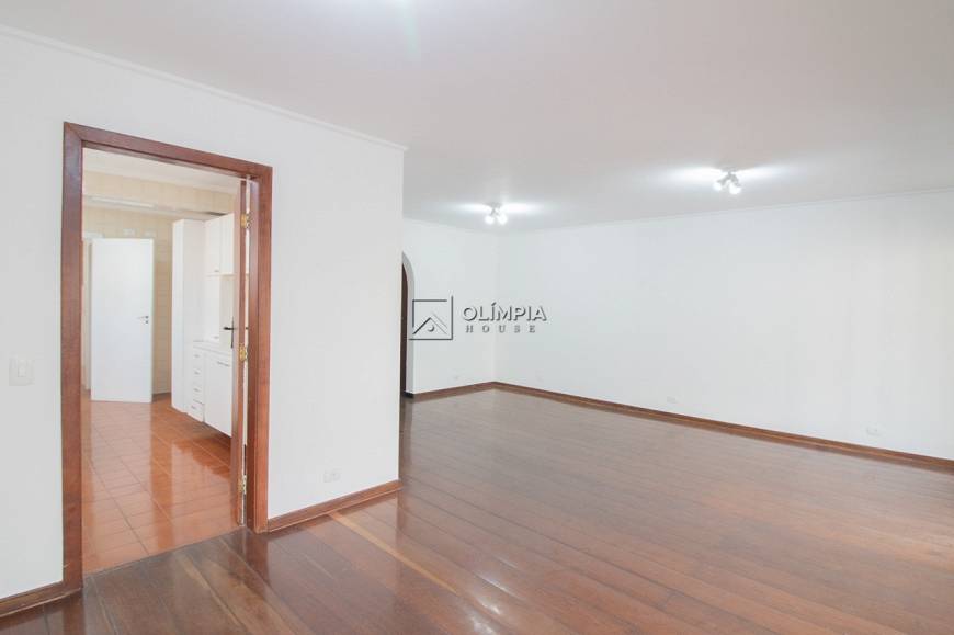 Foto 4 de Apartamento com 2 Quartos à venda, 180m² em Cerqueira César, São Paulo