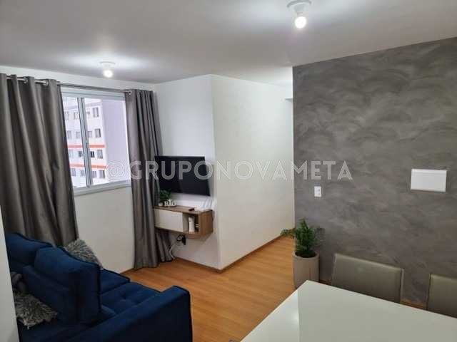 Foto 1 de Apartamento com 2 Quartos para alugar, 42m² em Vila Nhocune, São Paulo