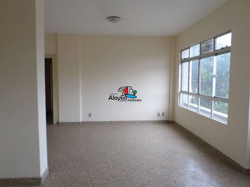 Foto 1 de Apartamento com 3 Quartos à venda, 120m² em Centro, Sete Lagoas