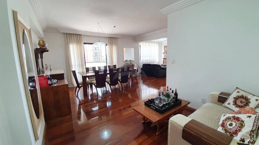 Foto 5 de Apartamento com 3 Quartos à venda, 205m² em Jardim Flamboyant, Campinas