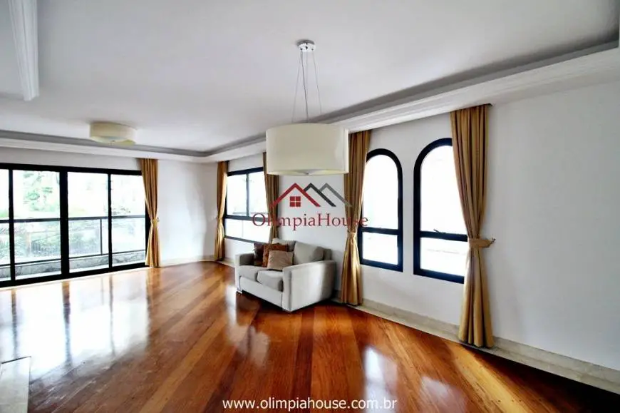 Foto 2 de Apartamento com 3 Quartos para alugar, 190m² em Moema, São Paulo