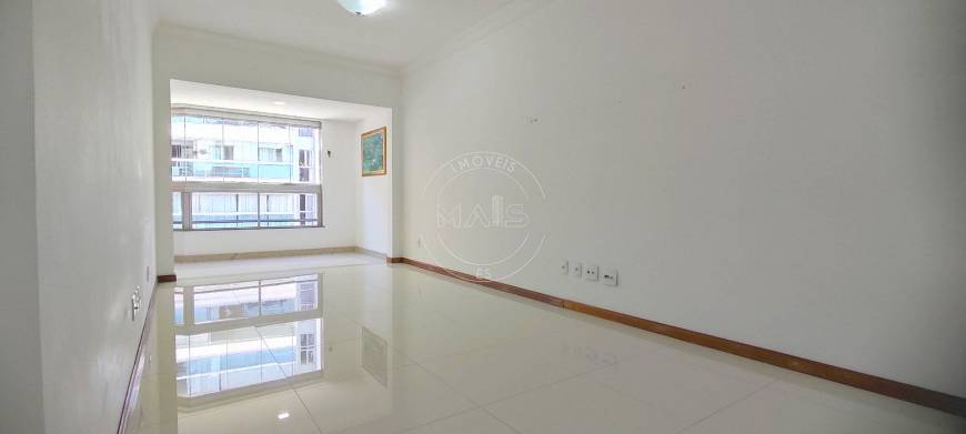 Foto 4 de Apartamento com 3 Quartos à venda, 120m² em Praia da Costa, Vila Velha