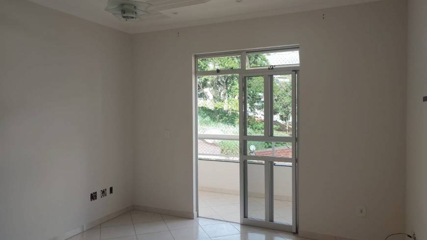 Foto 2 de Apartamento com 3 Quartos à venda, 180m² em Silvestre, Viçosa