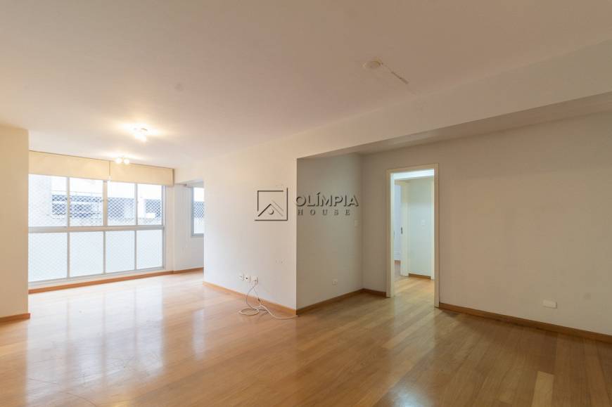 Foto 1 de Apartamento com 3 Quartos à venda, 108m² em Sumaré, São Paulo