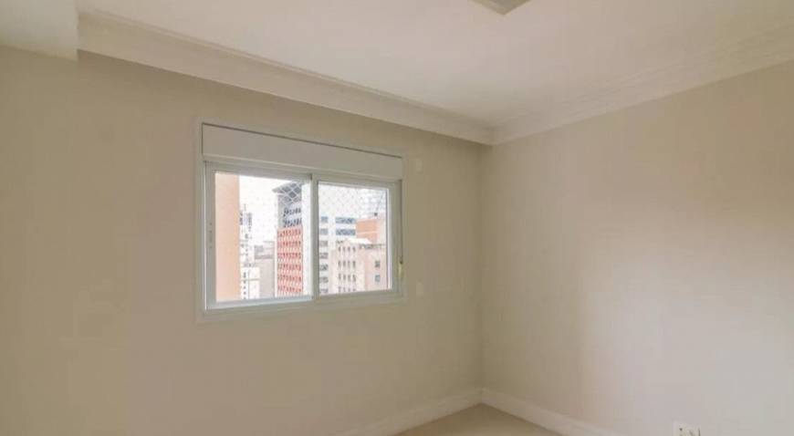 Foto 3 de Apartamento com 3 Quartos para alugar, 124m² em Vila Olímpia, São Paulo