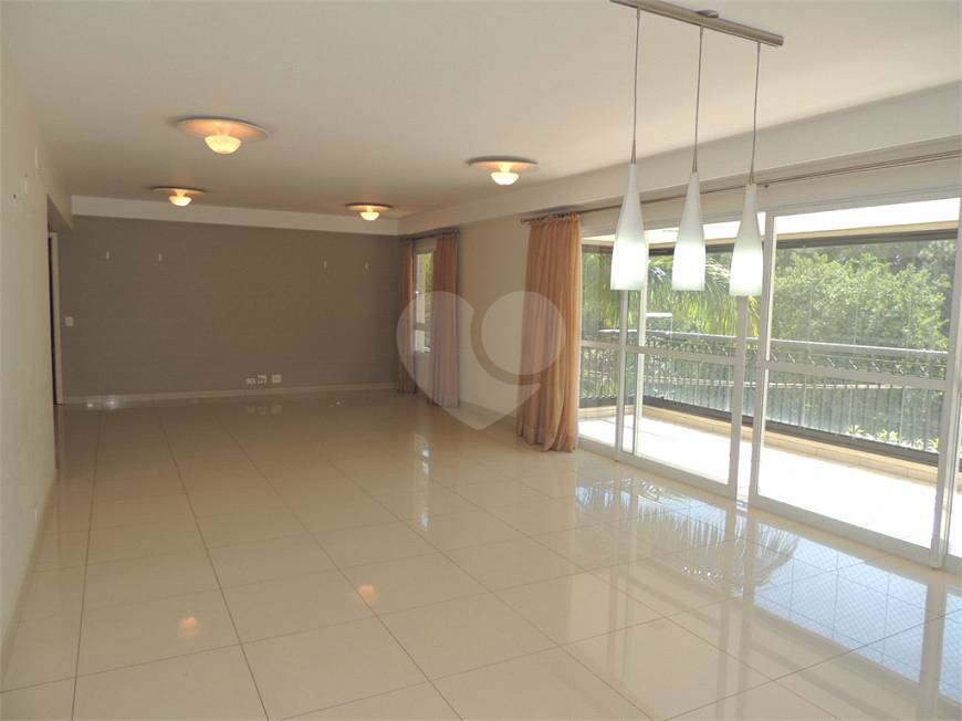 Foto 2 de Apartamento com 4 Quartos à venda, 220m² em Granja Julieta, São Paulo