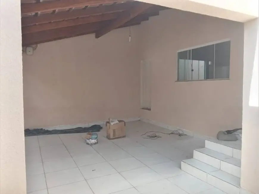 Foto 1 de Casa com 3 Quartos para alugar, 70m² em Renascer, Cuiabá