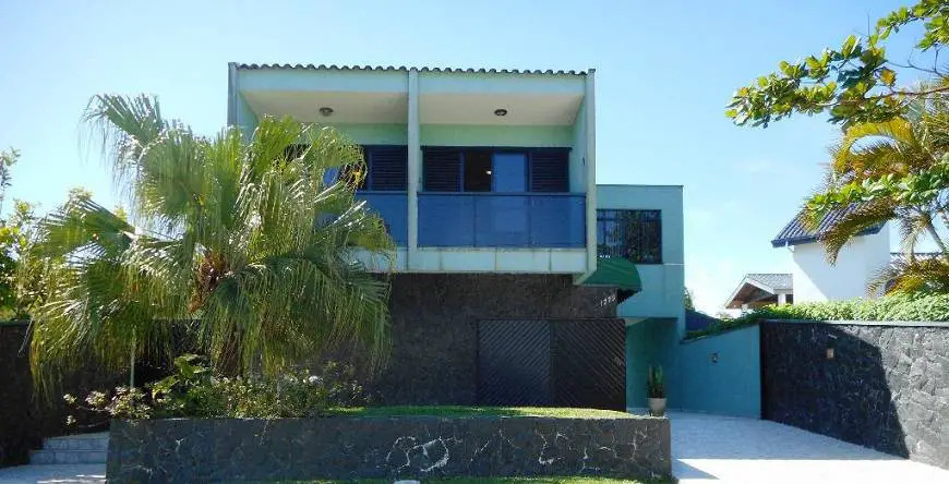 Foto 3 de Casa com 4 Quartos para alugar, 250m² em Atami Norte, Pontal do Paraná