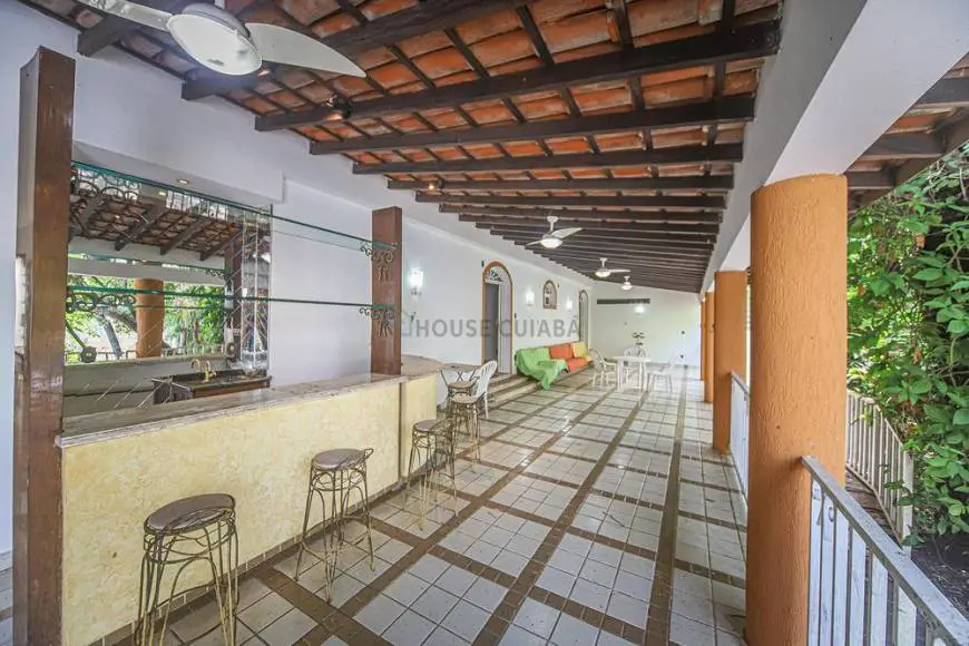 Foto 4 de Casa com 4 Quartos à venda, 1080m² em Jardim Petrópolis, Cuiabá