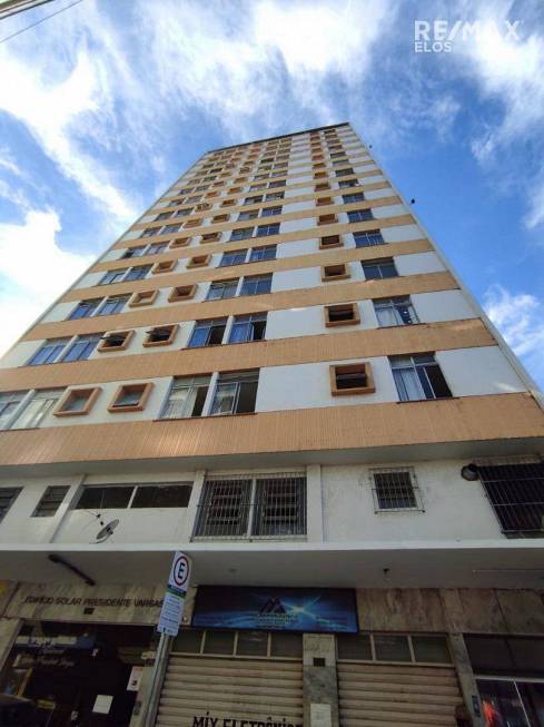 Foto 2 de Apartamento com 1 Quarto à venda, 35m² em Centro, Juiz de Fora