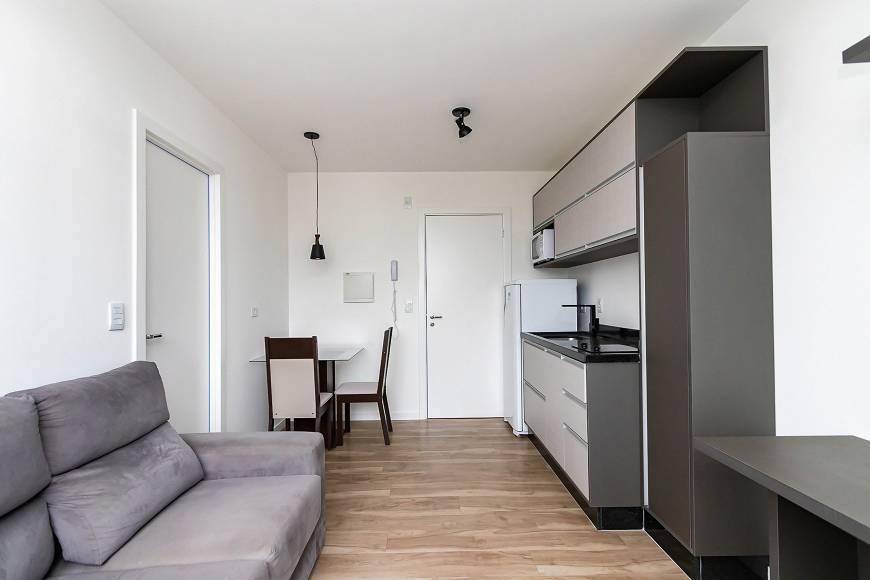 Foto 3 de Apartamento com 1 Quarto para alugar, 28m² em Mercês, Curitiba