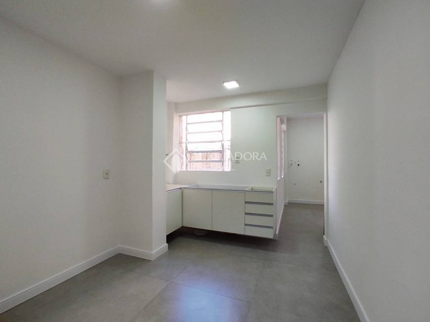 Foto 5 de Apartamento com 2 Quartos para alugar, 75m² em Centro Histórico, Porto Alegre