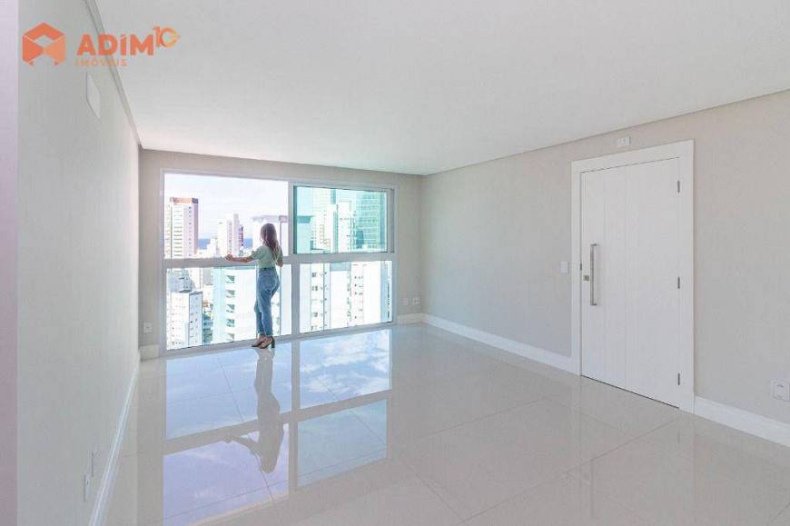 Foto 1 de Apartamento com 3 Quartos à venda, 139m² em Centro, Balneário Camboriú