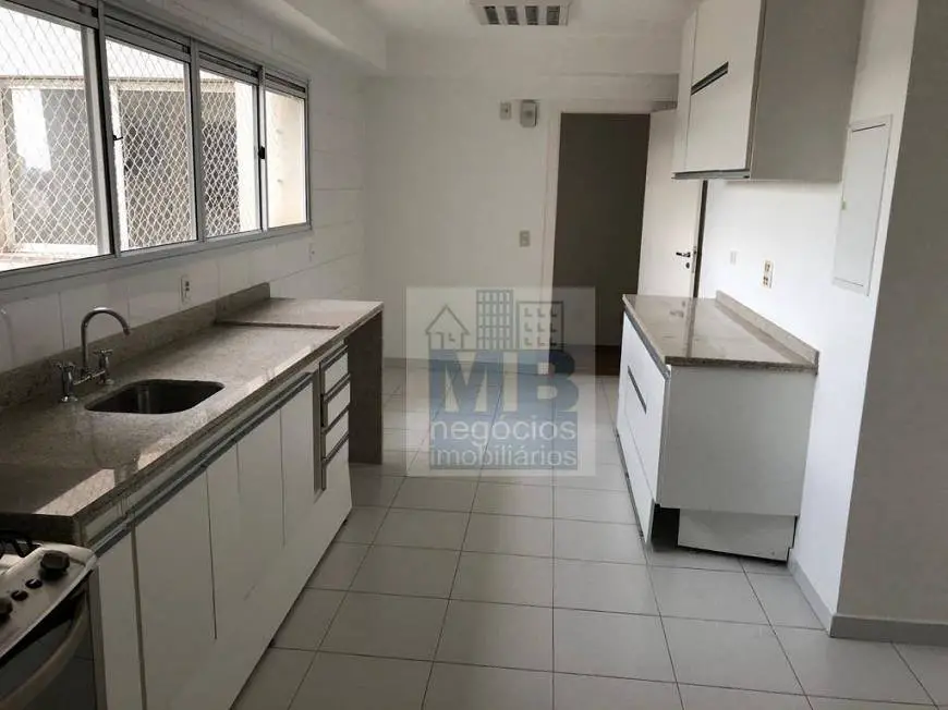 Foto 1 de Apartamento com 3 Quartos para venda ou aluguel, 233m² em Jardim Marajoara, São Paulo